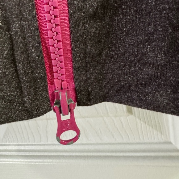 Size 10 lululemon athletica size 10 Pink and Gray in stride Jacket hoodie - Picture 4 of 7